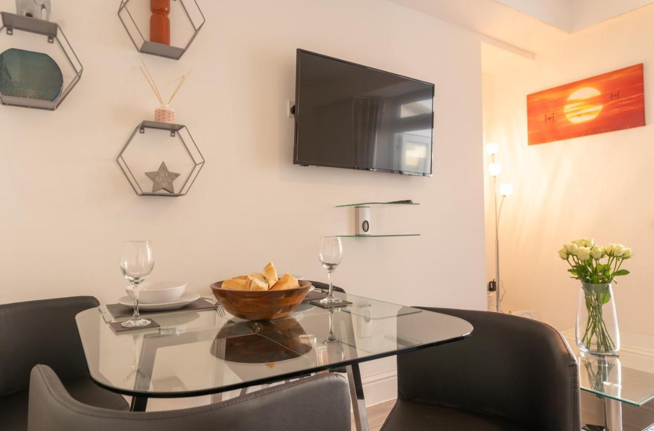 Апартаменты Highfield House - 1 Bed-Sleeps 2-Tjs20Hh Ильфракомб Экстерьер фото